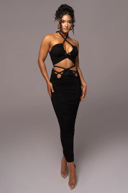 black-go-the-distance-skirt-set