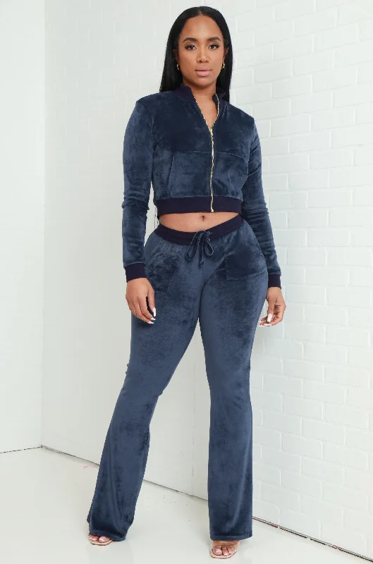 catch-an-opp-velvet-jogger-set-navy