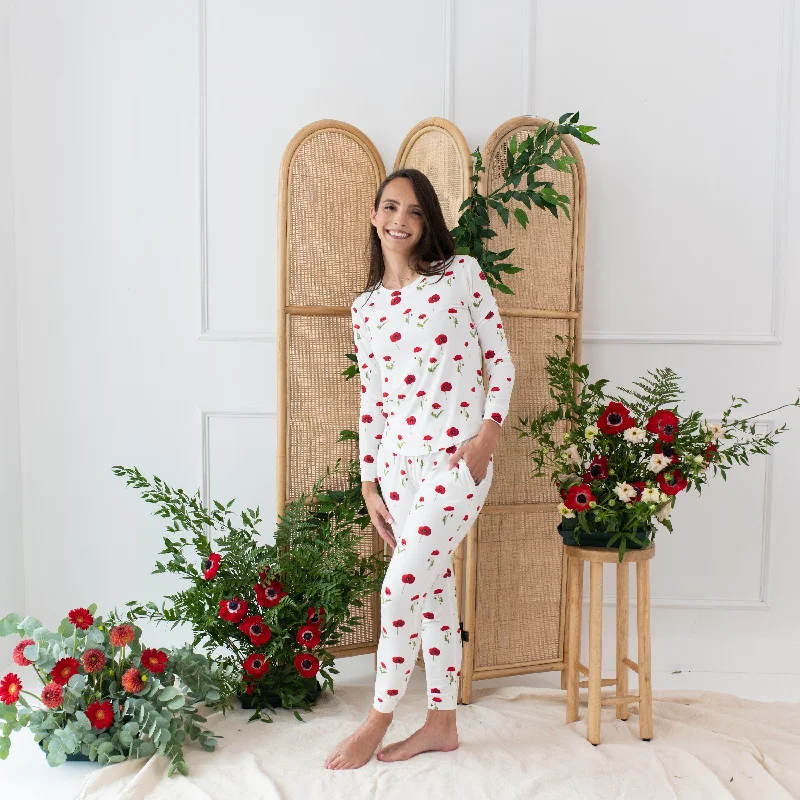 womens-jogger-pajama-set-in-cloud-poppies