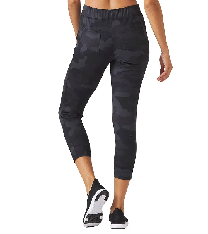 glyder-jet-set-crop-joggers-8197809-black-camo-print