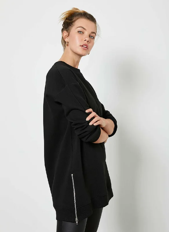 black-zip-long-sweatshirt