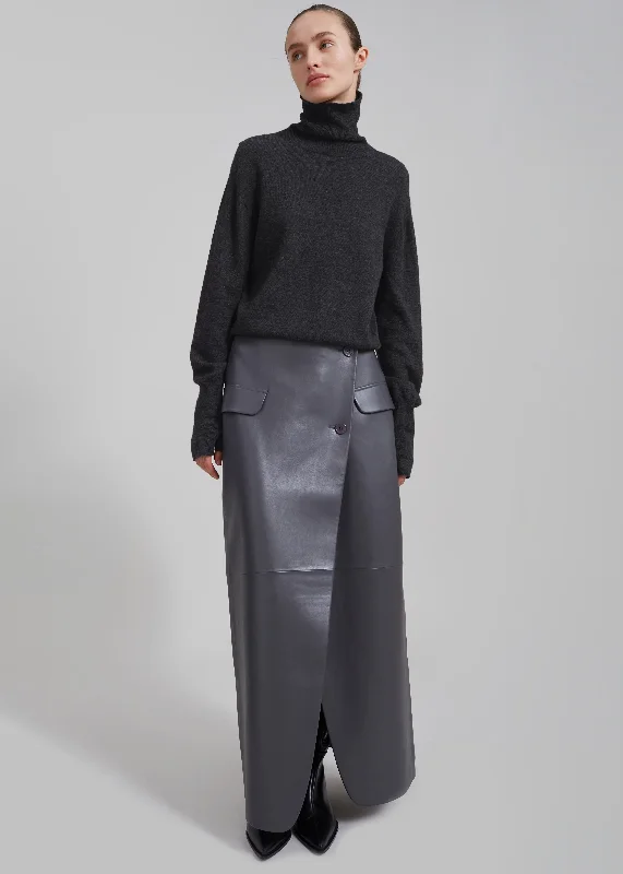 delia-wool-turtleneck-charcoal