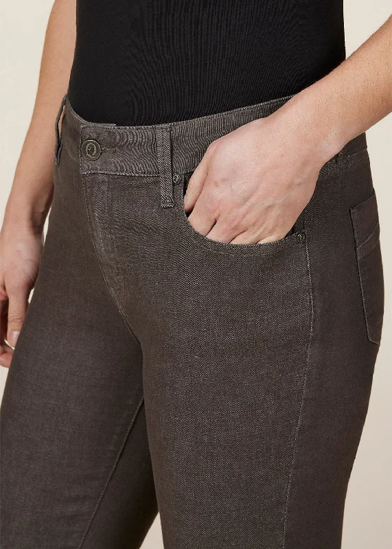 eql-in-motion-cropped-pant