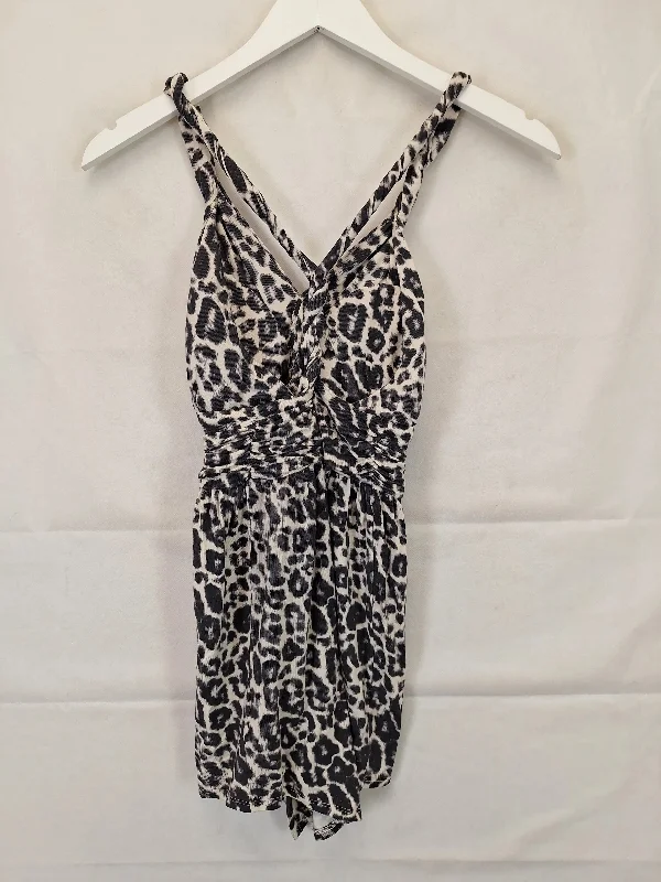 guess-v-neck-cheetah-print-tank-top-size-m-b026-336-wh