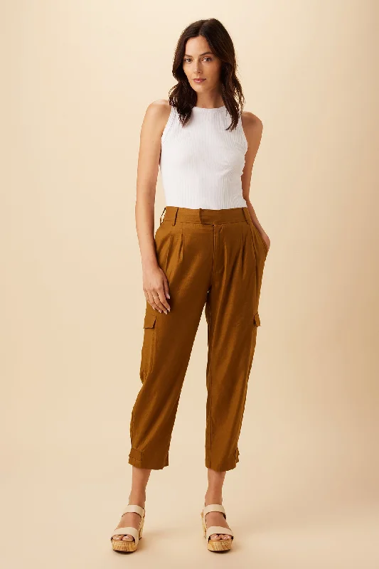 lyle-femme-fete-stretch-cargo-pant-spice