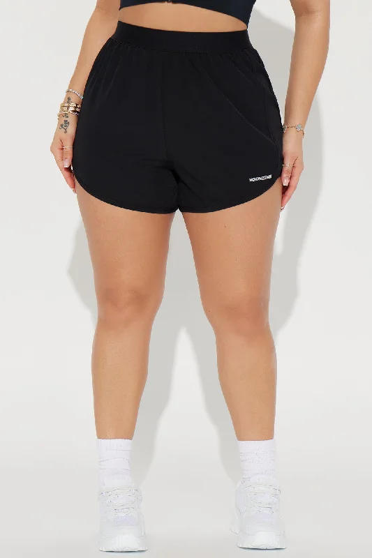 out-of-the-box-elevate-active-short-black