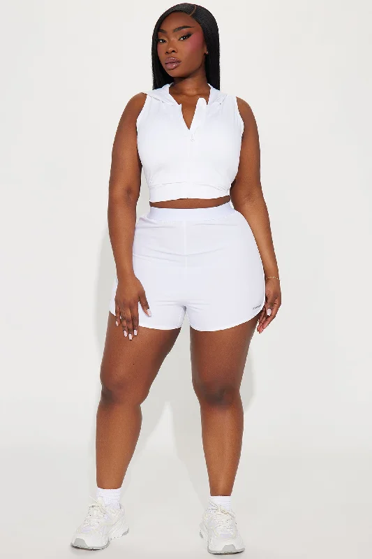 out-of-the-box-elevate-active-short-white