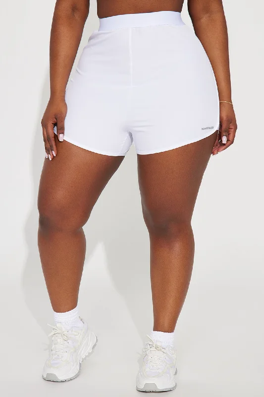 out-of-the-box-elevate-active-short-white