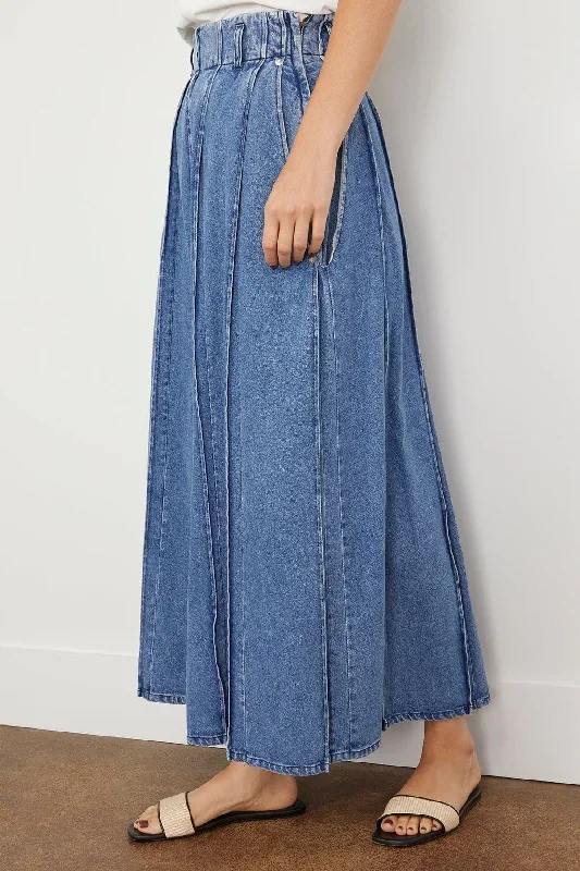 pleated-skirt-pants-in-mid-blue