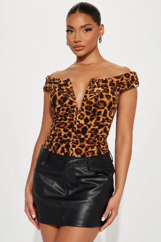 safari-off-shoulder-bodysuit-leopard