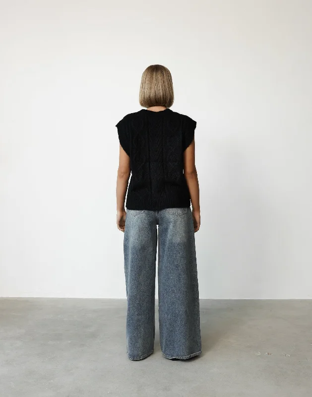 shana-knit-vest-black