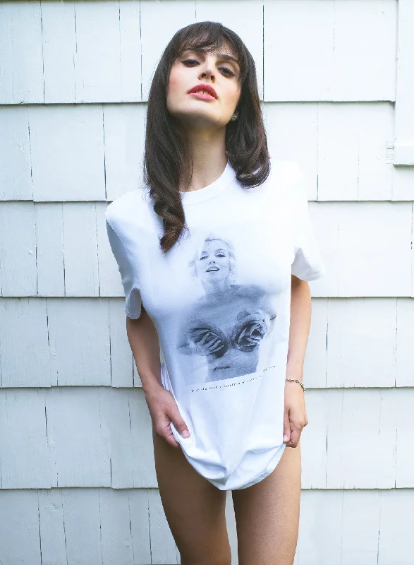 unisex-marilyn-roses-tee-ivory